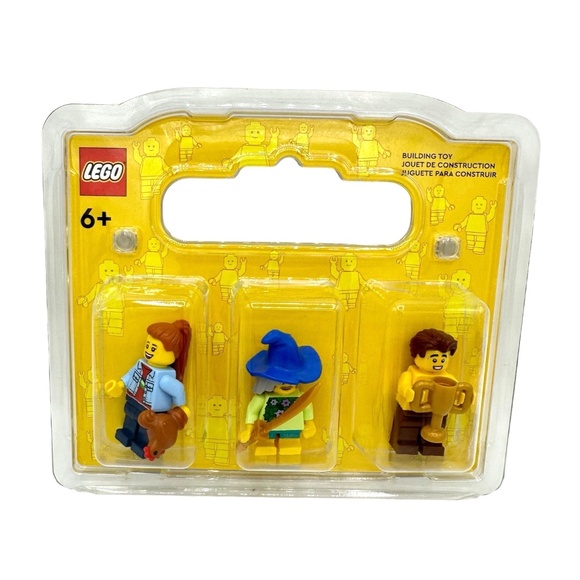 LEGO Minifigures 3-Pack Set 852766 Classic Collection 2009 Retired Sealed - Picture 1 of 7